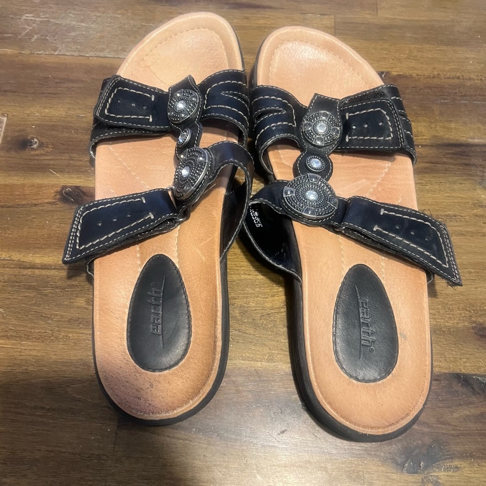 Earth Black and Tan Embellished Sandals